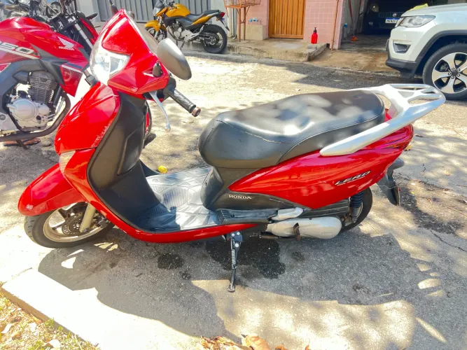 Vendo Honda Lead 110, ano 2011