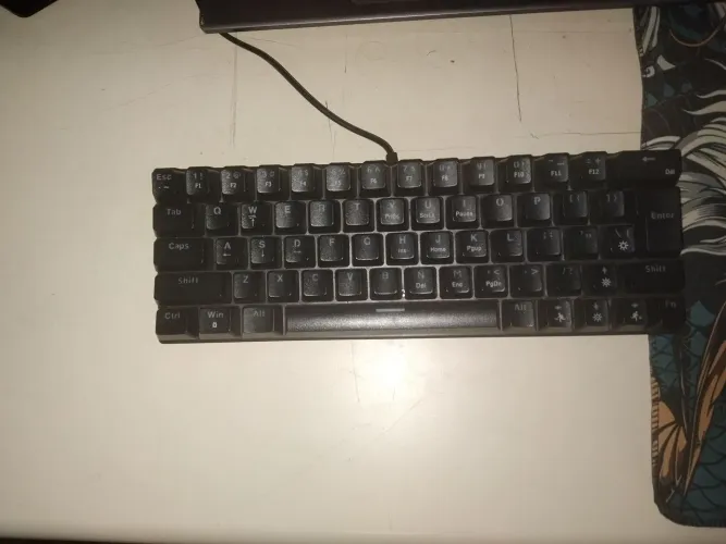 Teclado gamer 60% switch azul