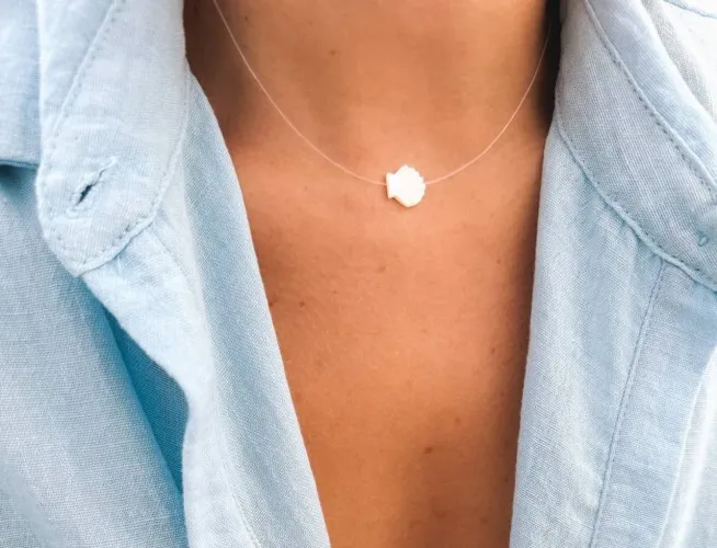 Fio de Nylon com Concha em Madrepérola 