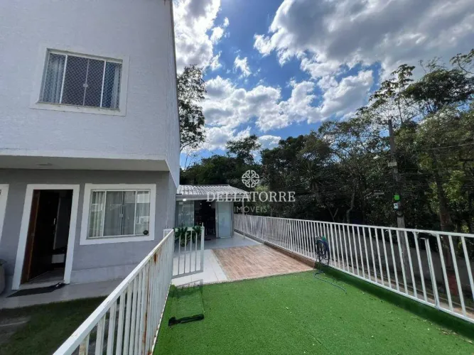 Casa com 2 quartos para alugar, 75 m² por R$ 2.400/mês - Jardim Salaco - Teresópolis/RJ