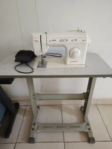 Máquina de Costura