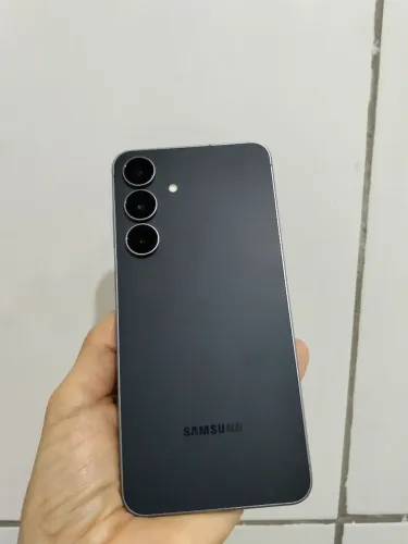 Samsung S25 FE 128GB / 8GB RAM - Zerado, Completo e Impecável