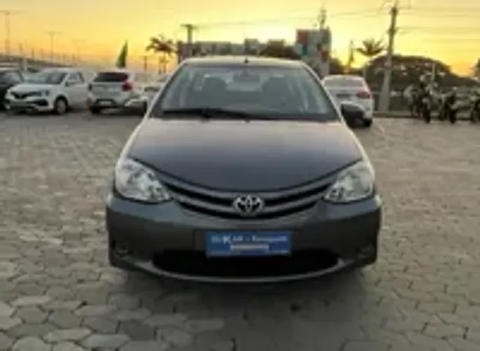 Toyota Etios XS Sedan 1.5 Flex 16V 4P Mec. 2014