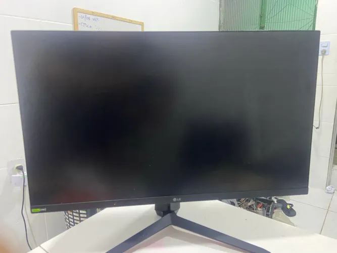 Monitor ultra gear 27 pol?