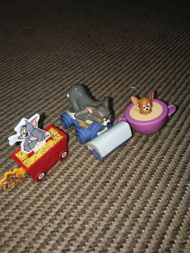 Brinquedos Ton e Jerry - kit com 03 peças.