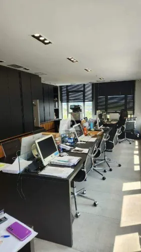 Sala Comercial 51 m2 Centro Metropolitano