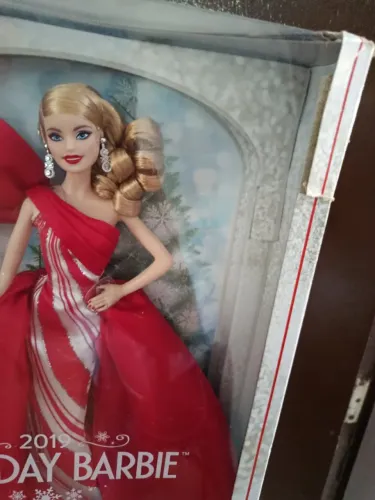 Barbie Holidays 2019 lacrada