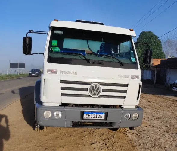 VW 13180 relíquia com apenas 180 mil km ano 2011