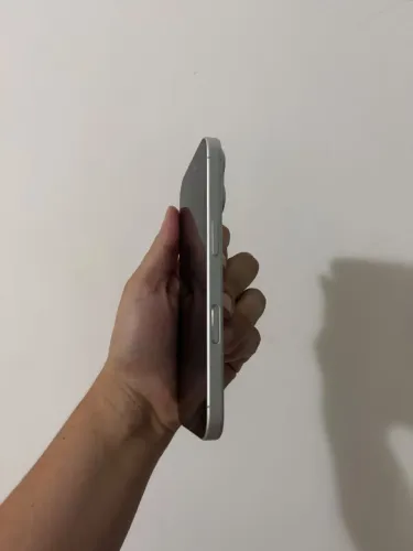 iPhone 16 256gb bateria 100% (parcelo no cartão com a taxa da maquininha)