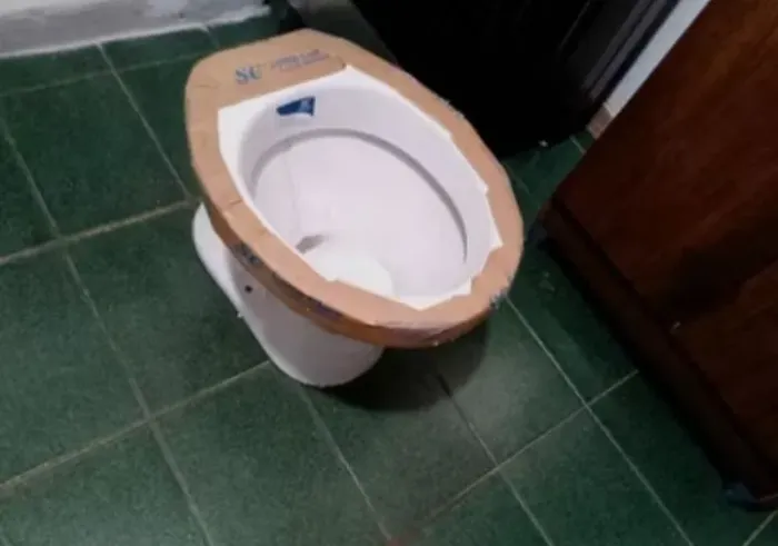 Vaso convencional Araxá/ ainda na embalagem