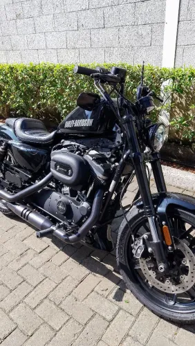 Harley-Davidson Sportster Roadster 1200 cc