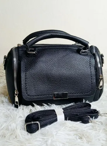 Bolsa Média Preta Feminina com 07 Divisórias Moderna e Elegante 