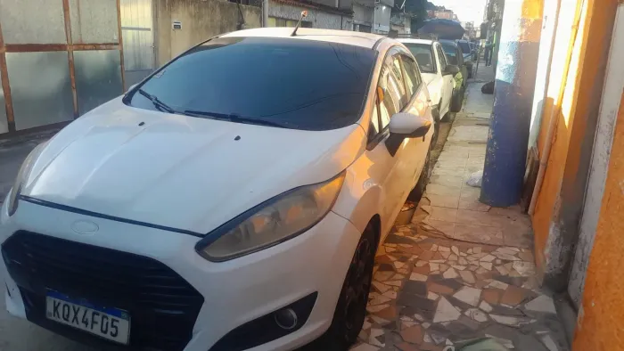 Ford Fiesta 1.6 16V Flex Mec. 5P 2015