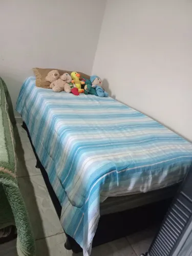 Cama de solteiro conjugada