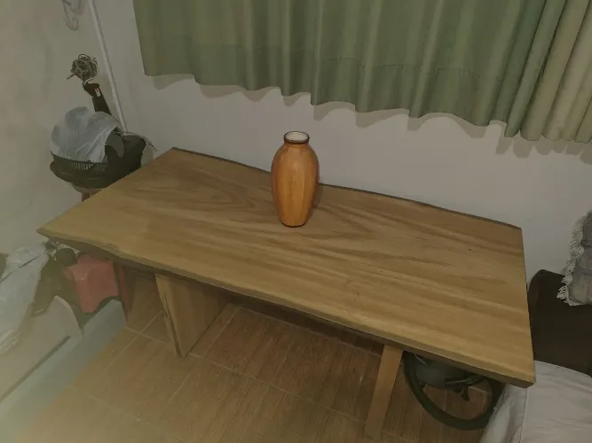 MESA RÚSTICA DE MADEIRA MACIÇA