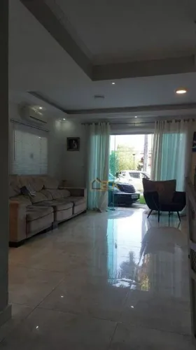 Sobrado com 4 dormitórios à venda, 166 m² por R$ 795.000 - Jardim Paraíso - Cruzeiro/SP