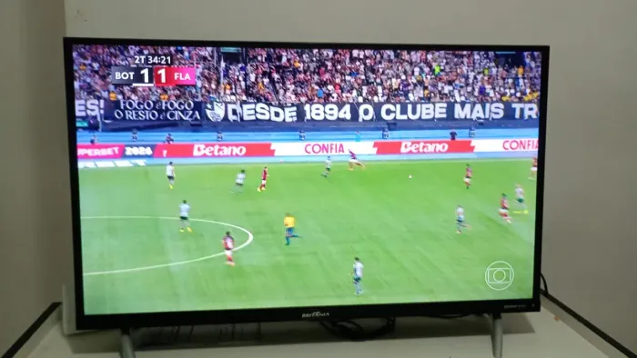 Tv Smart 32 Britânia