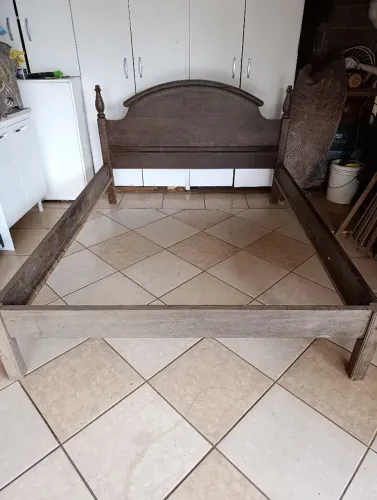 Cama casal rústica 