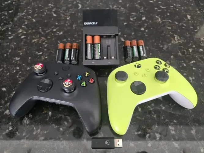 Controles Xbox series X + dongle até 8 controles + 8 pilhas recarregaveis + carregador