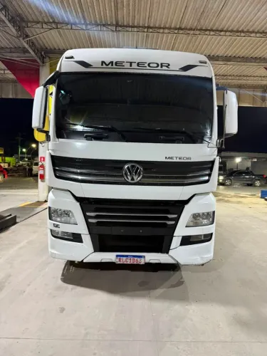 Volkswagen Meteor 28.460 6x2 ano 2021/22