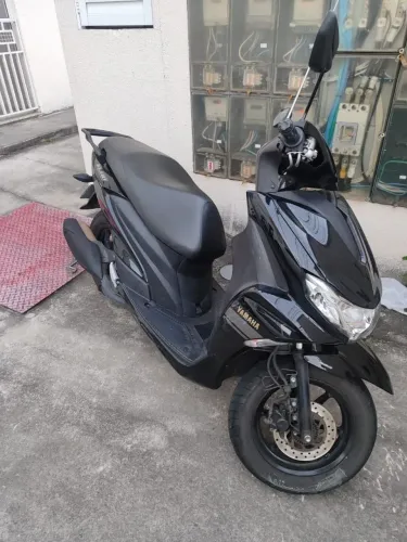 Yamaha Fluo 2024 com ABS