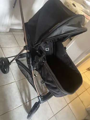 Carrinho de bebê 3 em 1 NOVÍSSIMO