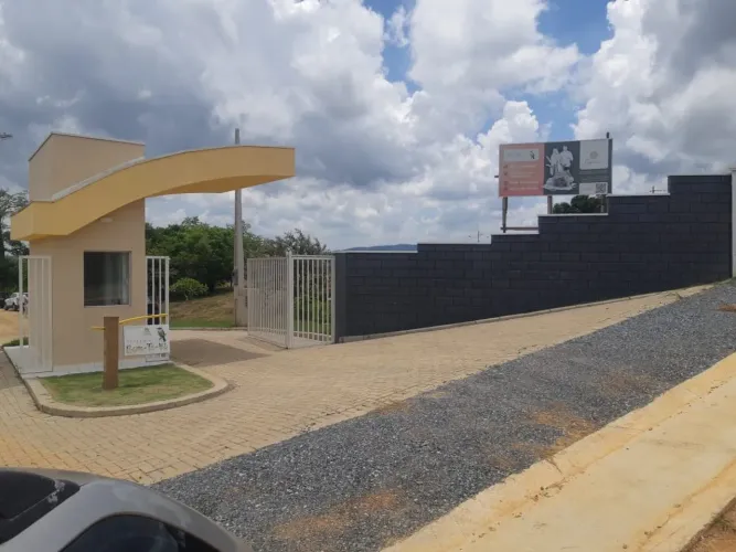Terreno em Condomínio para Venda em Araçoiaba da Serra, Capanema