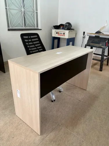 Mesa de escritório em MDF. Fabricamos