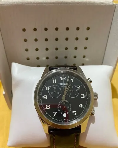 Oportunidade vendo raro Relógio Tissot no Brasil modelo QKR-BC25644 comprado no exterior