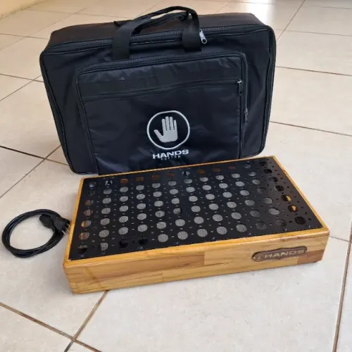Pedalboard Hands Supreme 50 x 30 cm