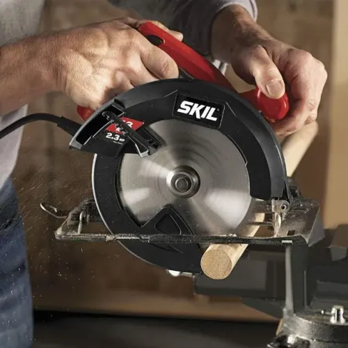 Skil Serra circular 7-1/4", vermelha