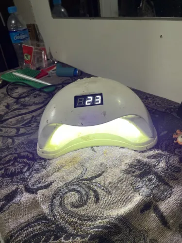 CABINE PARA UNHAS EM GEL