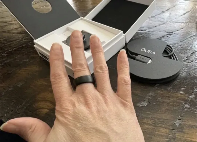 Oura Ring 4 preto - Tamanho 12 - Sem Uso - Completo