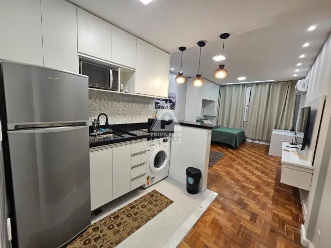 Imóvel à Venda no Centro do Rio de Janeiro Reformado, Mobiliado e com Segurança Total!
