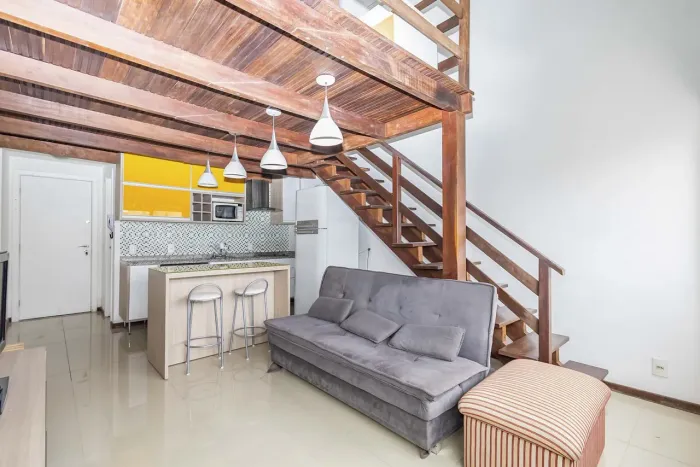 Loft mobiliado para locação no Centro Cívico Curitiba/PR