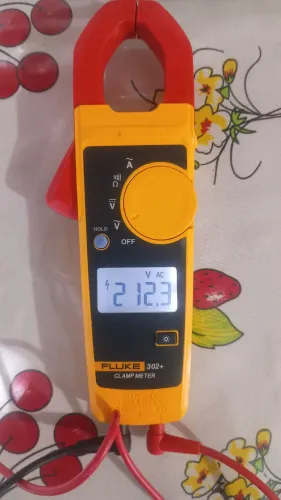 Alicate amperímetro Fluke 302+