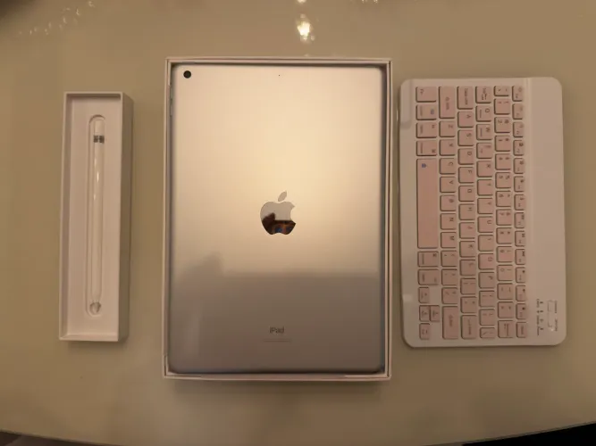 iPad 9ª Geração 64GB + Apple Pencil + Teclado + Capa | Completo