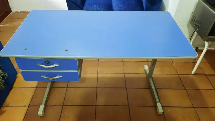 Mesa Escrivaninha para Escritório Reforçada com 2 gavetas 1,20 x 0,60