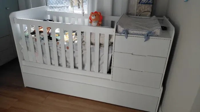 bBerço cama multifuncional com trocador 3 em 1