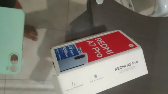 Celular novo com 3 meses de uso