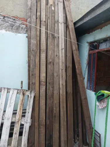 Vendo cãibro tem um 30 quero 200