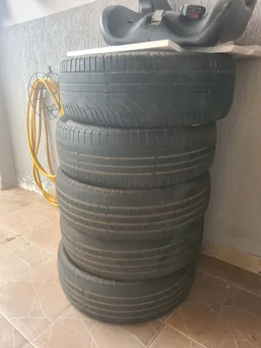 Vendo pneus aro 15 meia vida