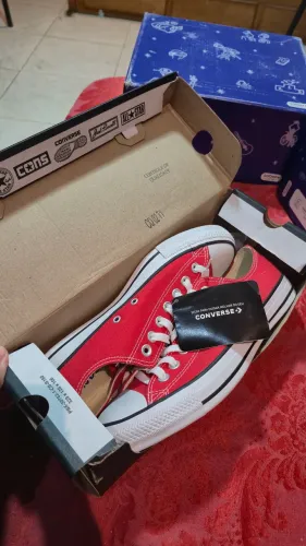 Tênis vermelho All Star
