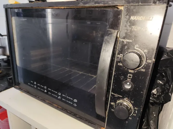 FORNO ELÉTRICO GRANDE 60L Nardeli funciona