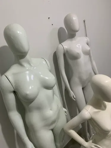 Manequim cabeça de ovo