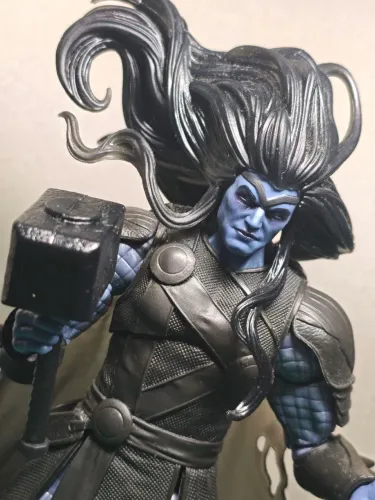 Thor Black Winter Marvel Legends 