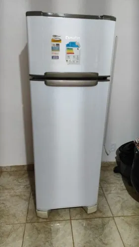 Geladeira Esmaltec