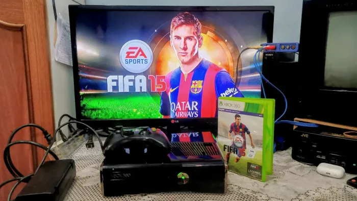 Xbox 360 Slim Black Piano Completo Bloqueado