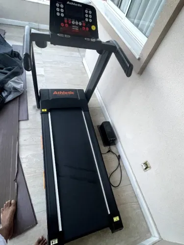Esteira Elétrica Athletic Advanced - 16Km/h Voltagem 110V 