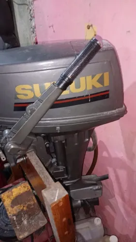 Motor Suzuki DT 15